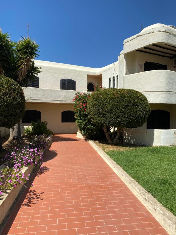 Peaceful & Spacious Apt With Parking & Queen Bed Carvoeiro  Zewnętrze zdjęcie